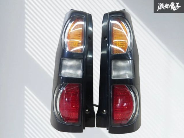 スズキ　ワゴンR　mh21 22 テールランプ　テールライト スズキ 純正 MH21S MH22S ワゴンR RR 2004年式 テール テールライト