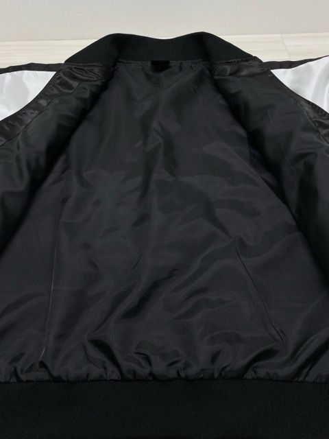  ホロライブ 戌神ころね 活動5周年記念 ころねが着ているスカジャン F 5738 007 081 その他 タレントグッズ