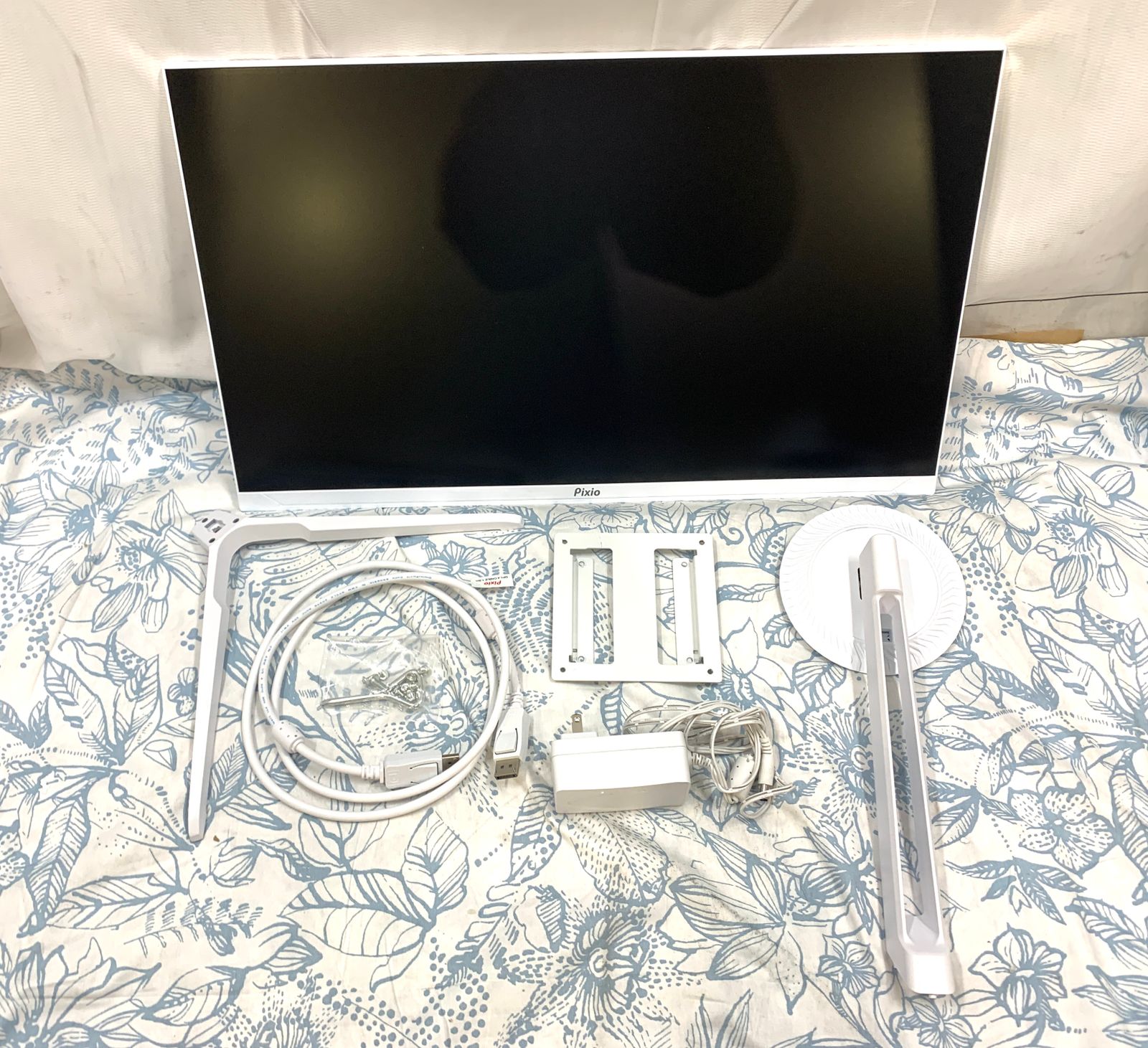 Pixio ピクシオ ゲーミングモニター 200 hz 23.8インチ ホワイト 5Kモニター ディスプレイ モニター本体 