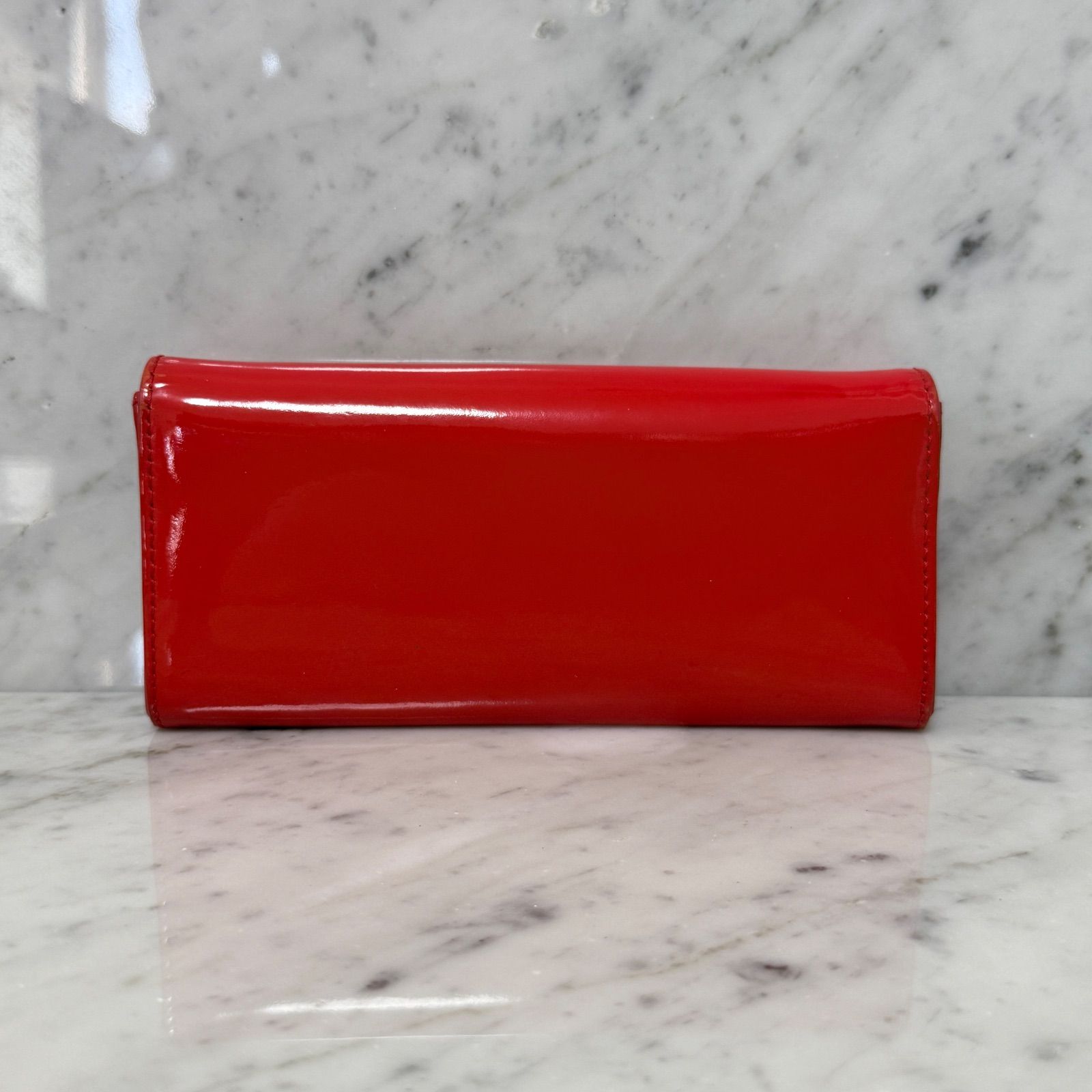 Tory Burch トリーバーチ 長財布 レッド 赤 リボン エナメル - メルカリ
