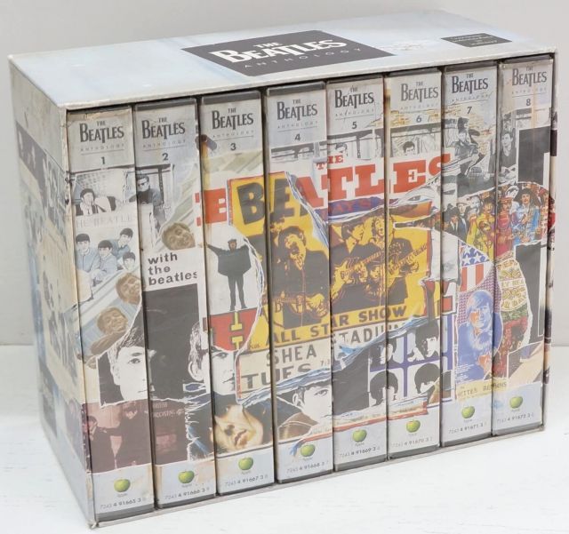 - The Beatles ?? Anthology Box 8 VHS