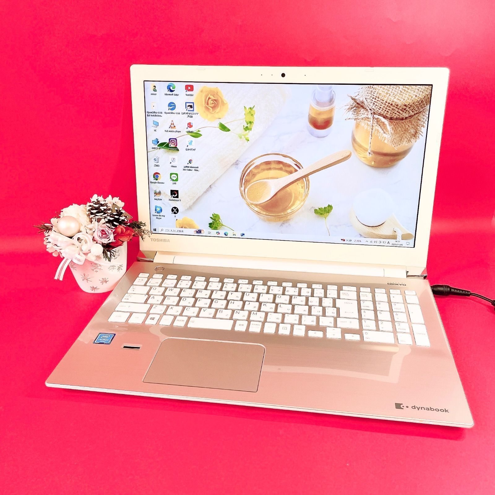 初期設定済み‼️動作良好おしゃれゴールド✨️薄型ノートパソコン