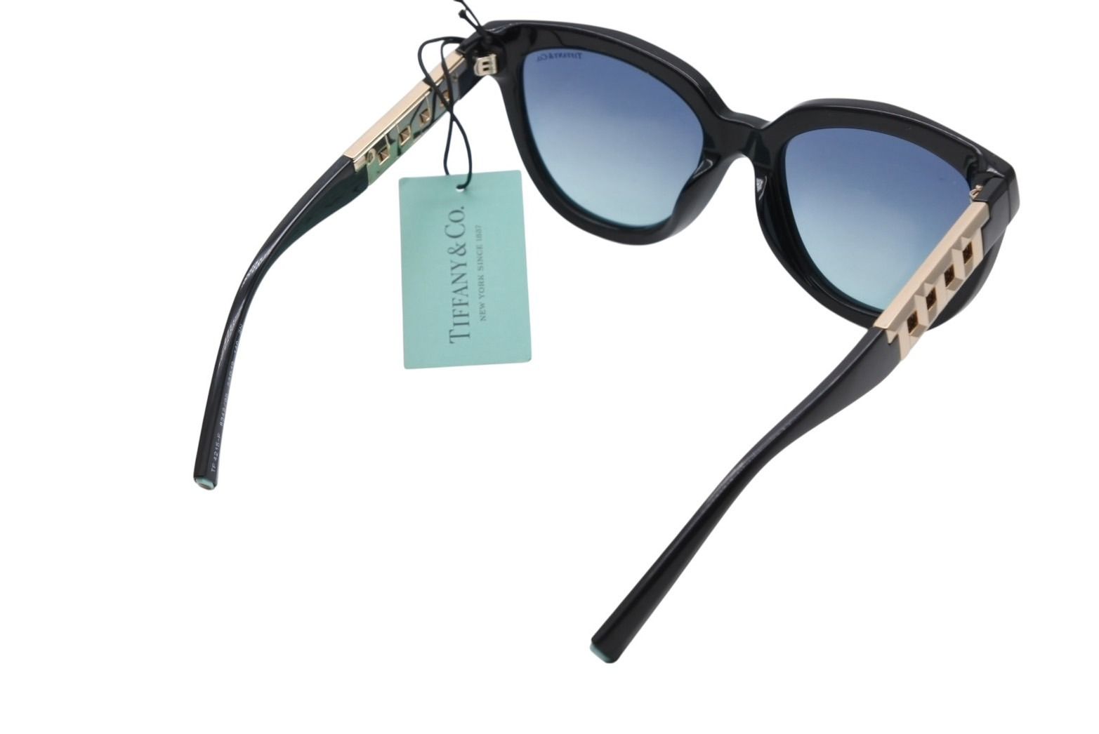 新品未使用 TIFFANY & Co ティファニー チェーンテンプル サングラス OTF4215F ブラック ブルー ゴールド金具 サイズ53◻︎19◻︎ 中古 4b010072 新品未使用 TIFFANY & Co ティファニー チェーンテンプル サングラス