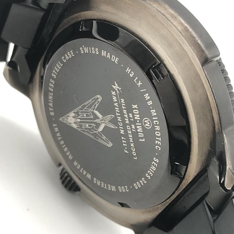 腕時計 ブラック