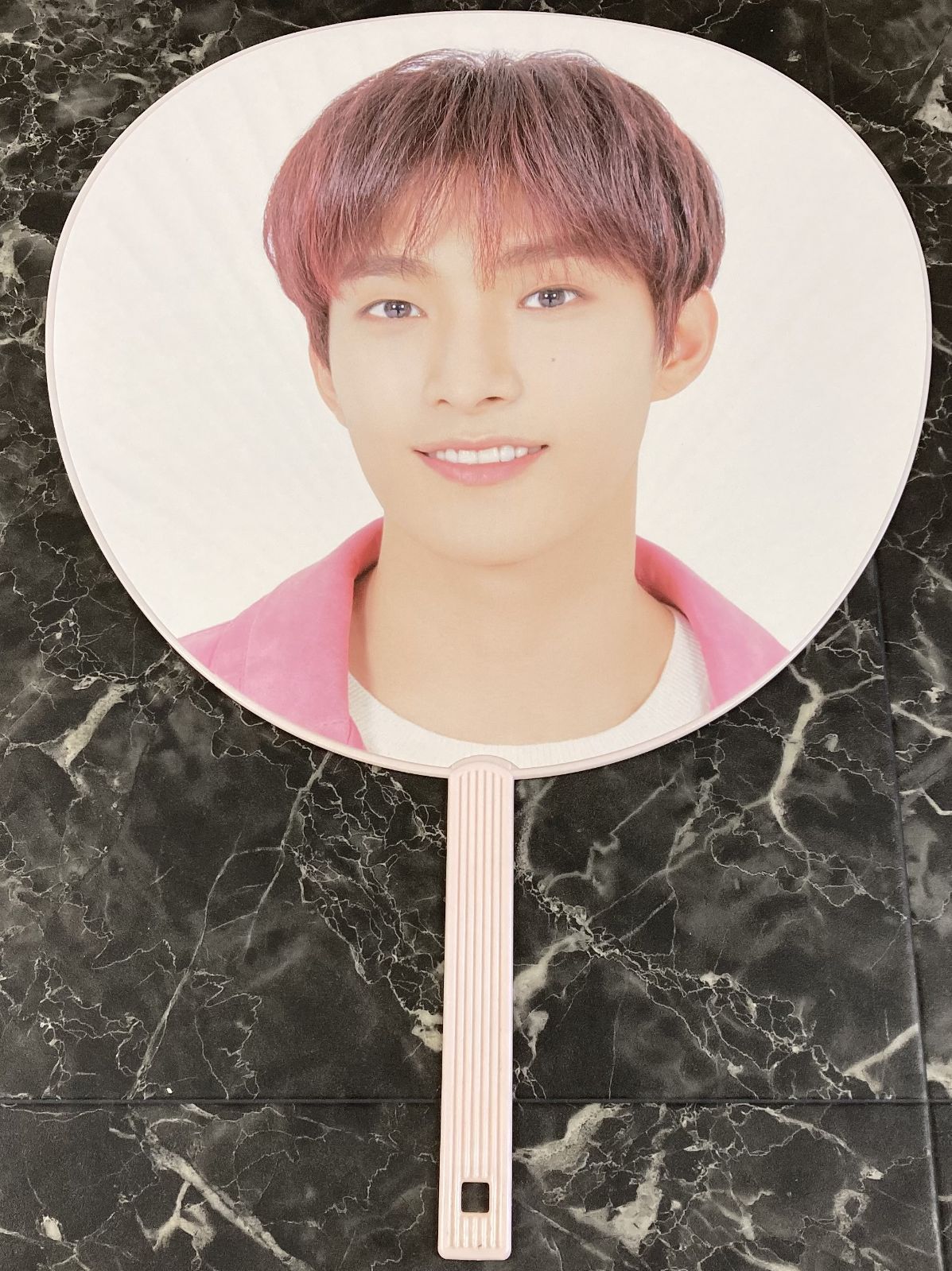 10. SEVENTEEN ドギョム うちわ 3点セット - メルカリ