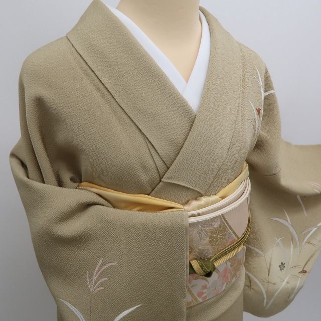 ✾まめ藤✾m761＊正絹 金駒刺繍 紅葉 手縫い仕立て 訪問着 - メルカリ