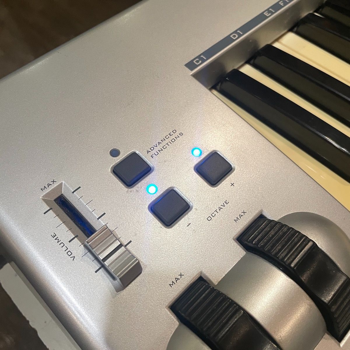 M-audio KEYSTATION 61es MIDI Keyboard エムオーディオ キーボード