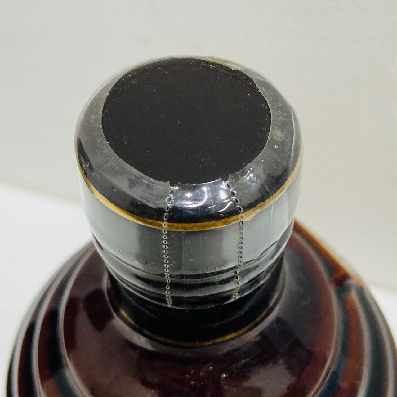 ベルズ 12年 陶器ボトル 750ml 箱付 古酒 - メルカリ