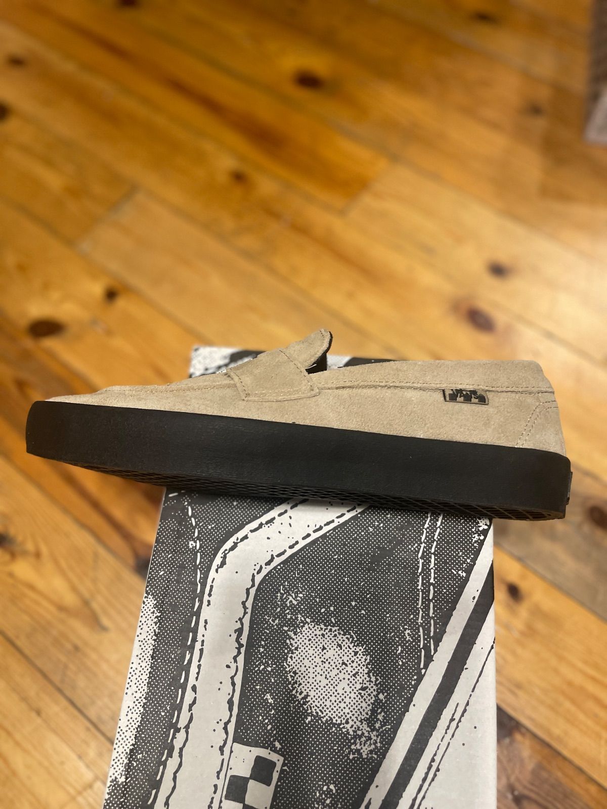 VANS SKATE LOAFER Suede Incense Black スエード ローファー ベージュ 