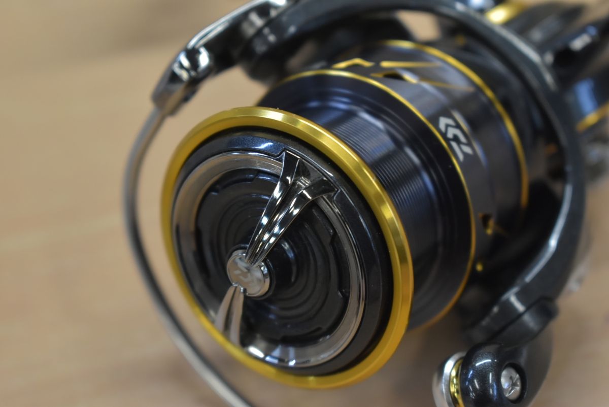 ダイワ 21 カルディア LT 3000-CXH スピニングリール DAIWA CALDIA