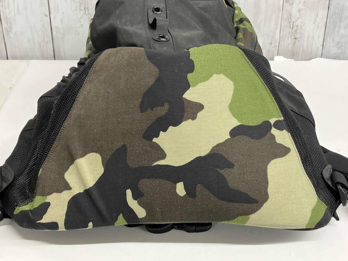 ビームス カモフラ柄