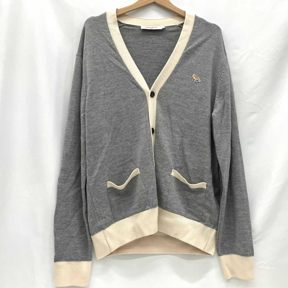 ブルゾン グレー MAISON KITSUNE メゾン キツネ ベイビーフォックスパッチウールカーディガン サイズ L カラー|グレー