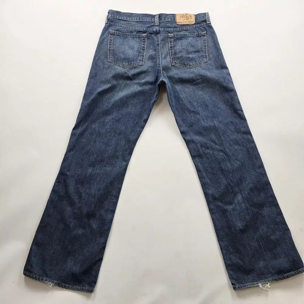 美術品・アンティーク・コレクション 大明宣徳年製 染付蓮唐草文 水滴