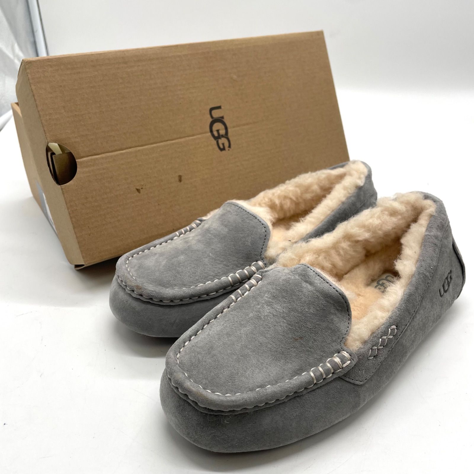 UGG アグ レディースモカシン ローファー スリッポン ボア 24㎝ グレー 灰 スエード き