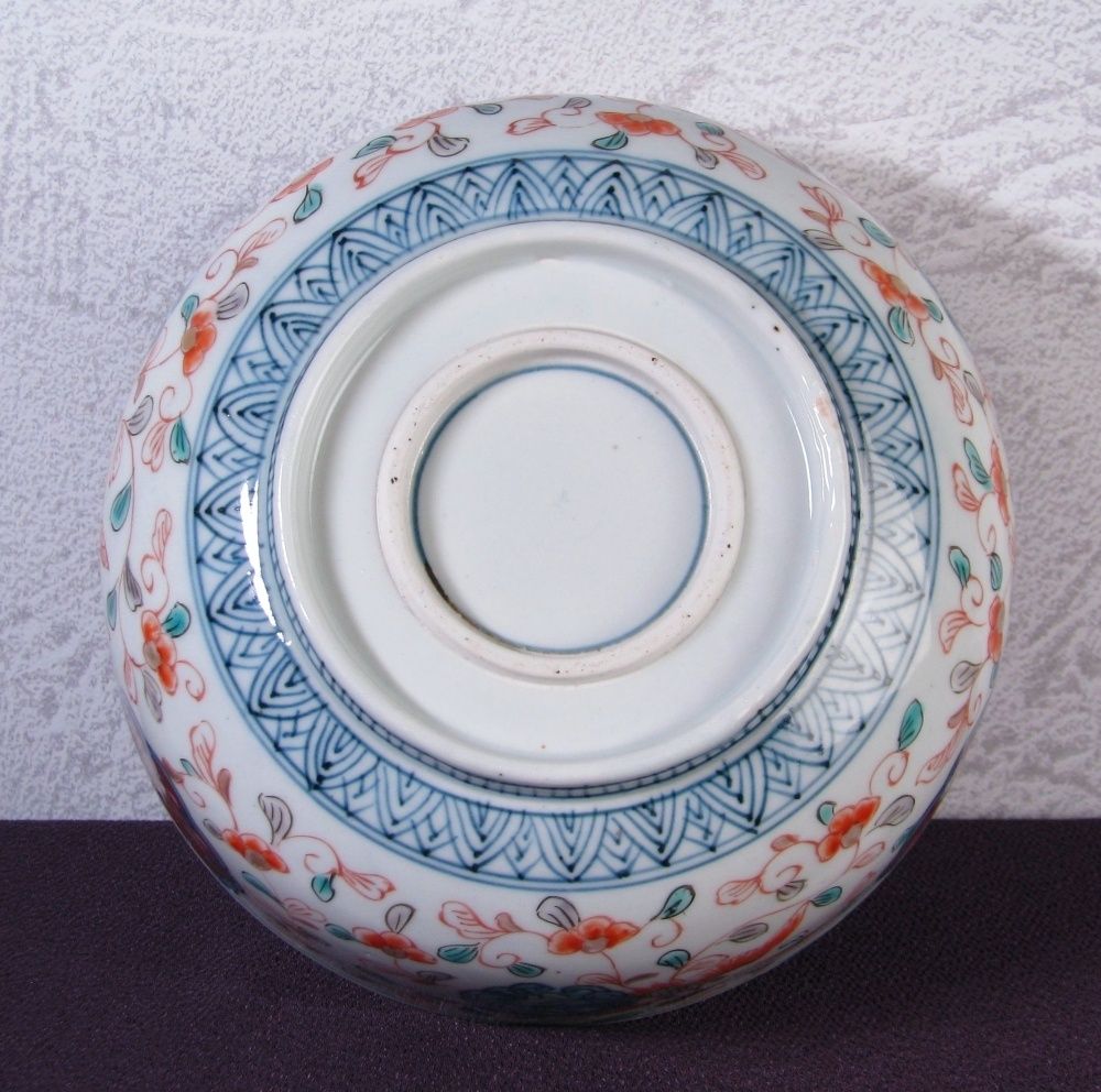 古伊万里 染錦・金彩丸鉢 花クルス・獅子・鳳凰・龍の図 三つ組みの内