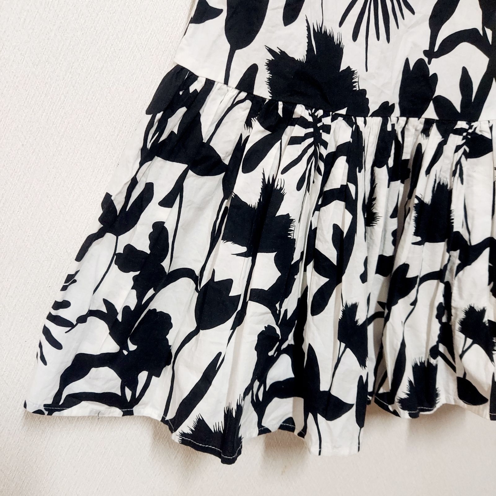 coca モノトーン花柄ブラウス ノースリーブチュニック フェミニン M