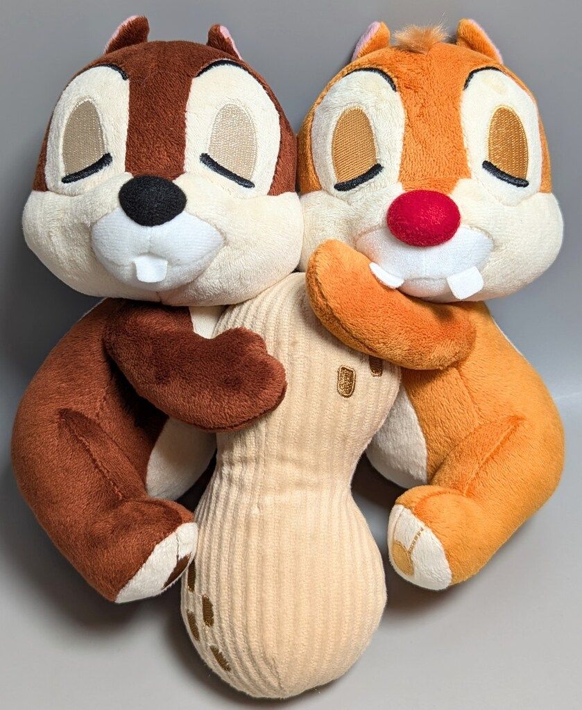 東京ディズニーリゾート ぬいぐるみ チップ&デール（寝） - メルカリ