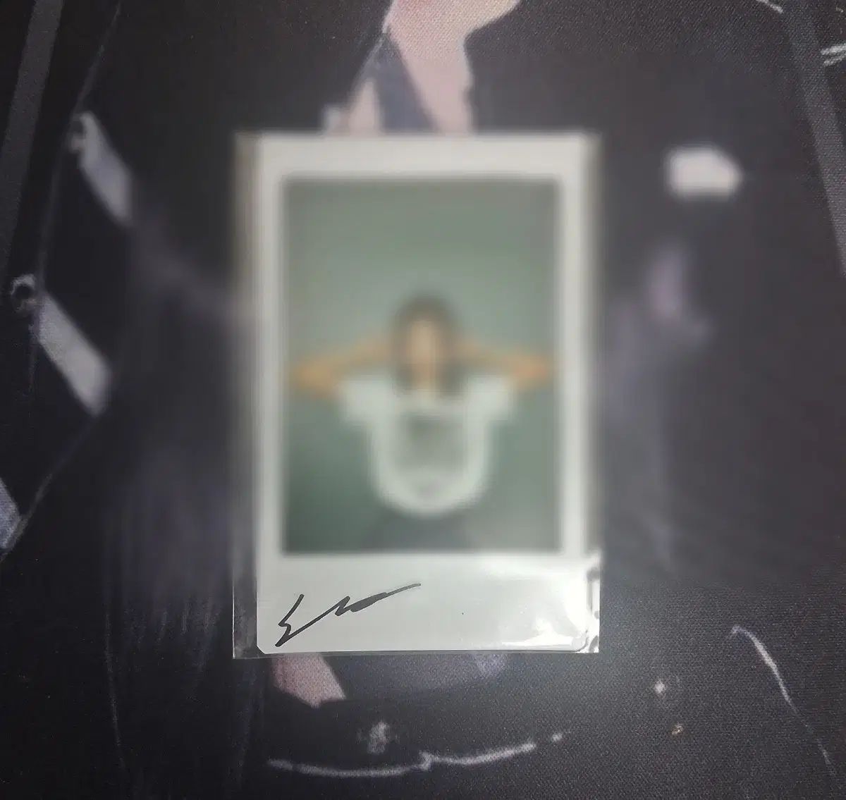 サドンアタック ソヨン サイン入り タートルネック チェキ ポラロイド