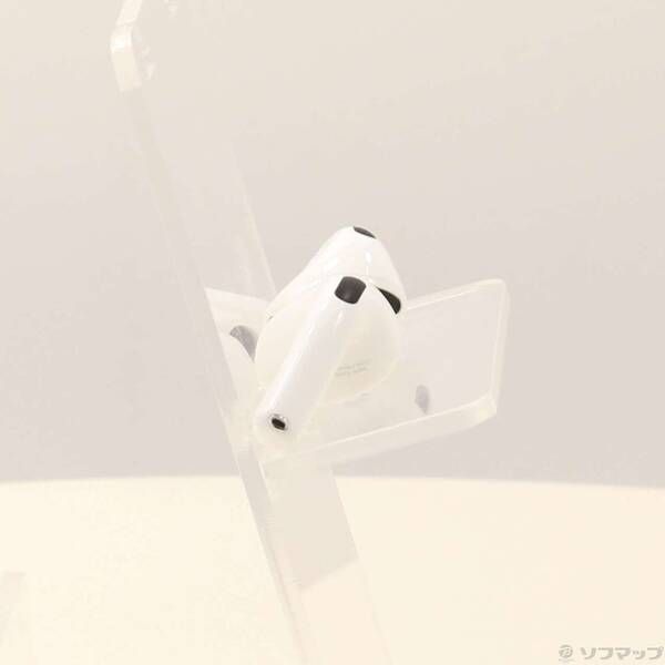 中古品〕 AirPods 4 アクティブノイズキャンセリング搭載 MXP93J／A