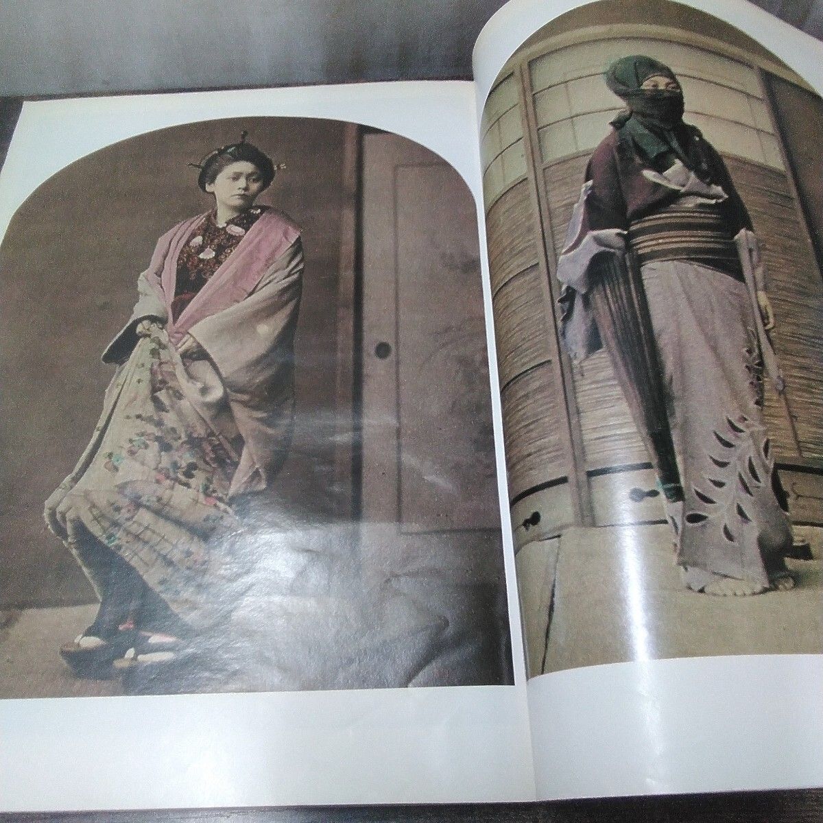 決定版昭和史　1〜10巻　毎日新聞社　歴史資料　写真 Amazon.co.jp: 決定版昭和史 1～10巻 毎日新聞社 歴史資料 写真