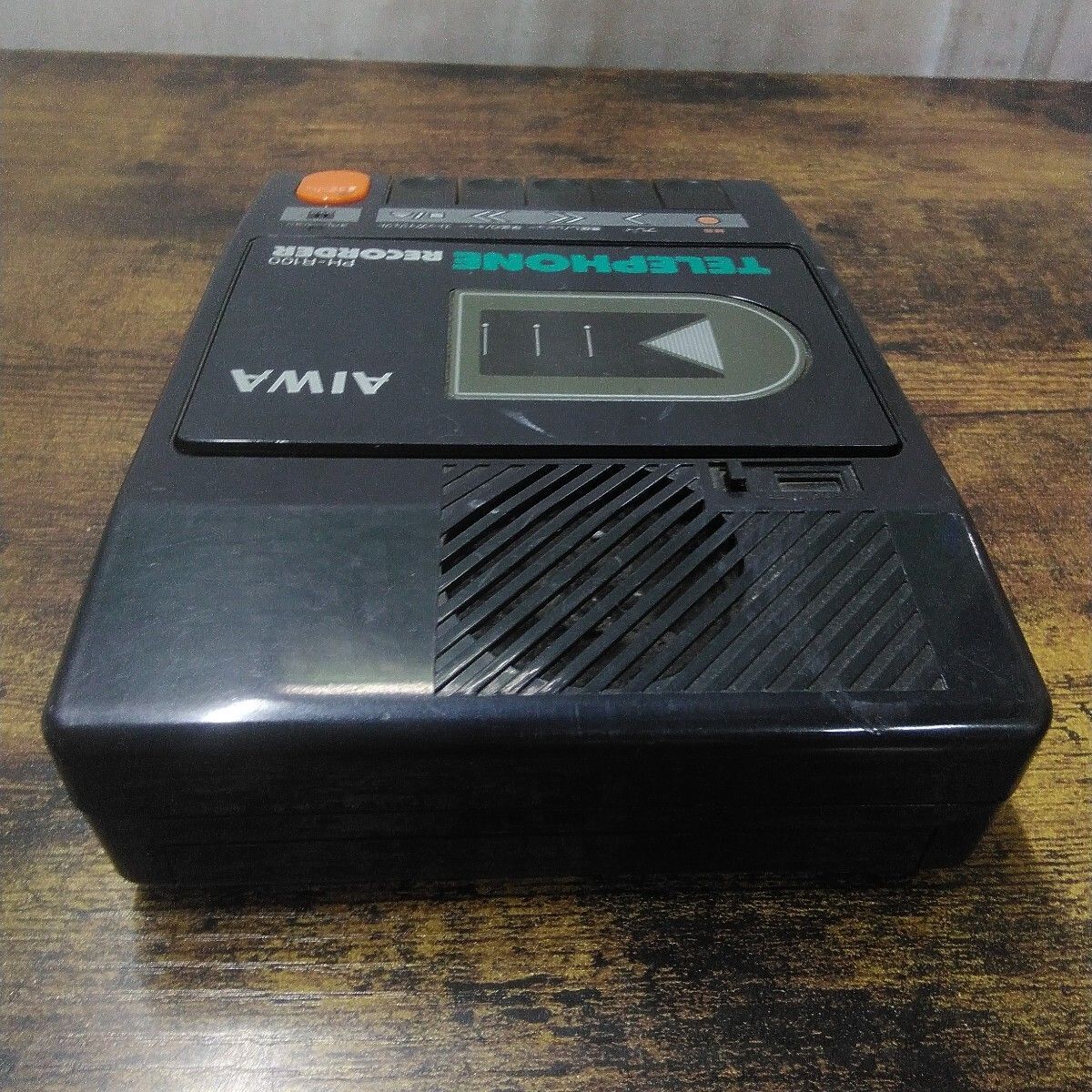 AIWA HS-R100 ボイスナビゲーション カセットレコーダー AIWA HS-R100 ボイスナビゲーション カセットレコーダー AIWA HS-R100