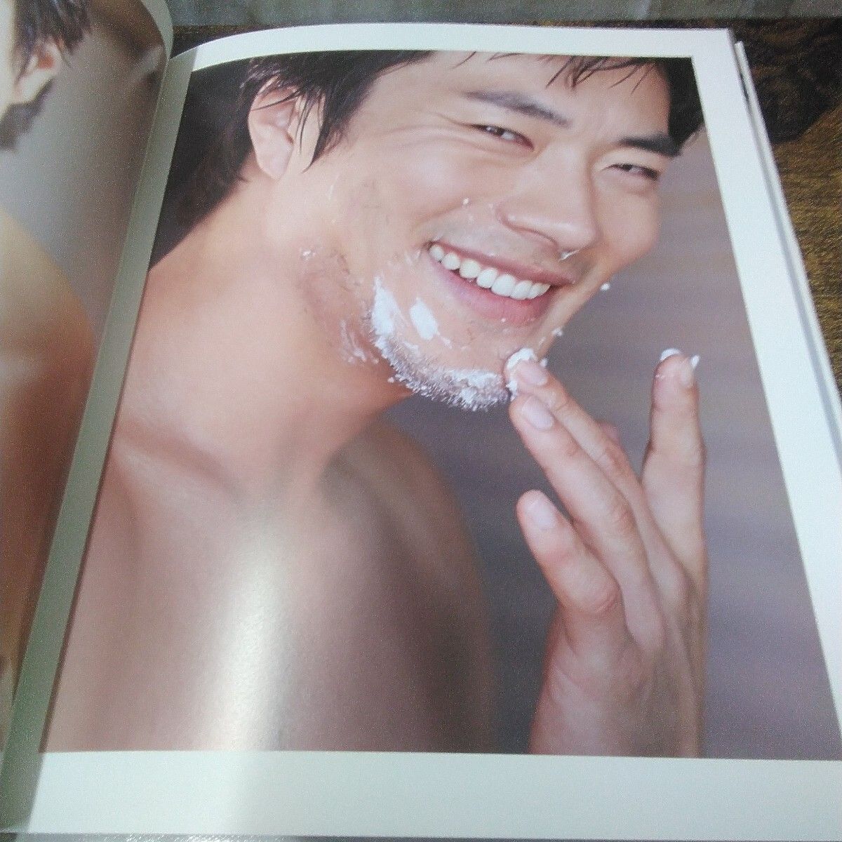 GOLDENTHUMB 写真集 「クォン・サンウ公式写真集 The Nude ～ホワイト