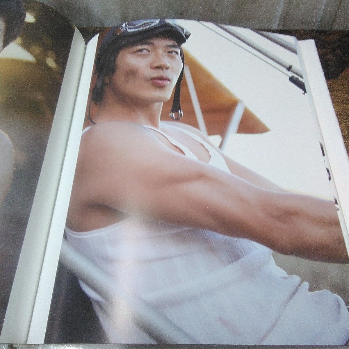 GOLDENTHUMB 写真集 「クォン・サンウ公式写真集 The Nude 〜ホワイト