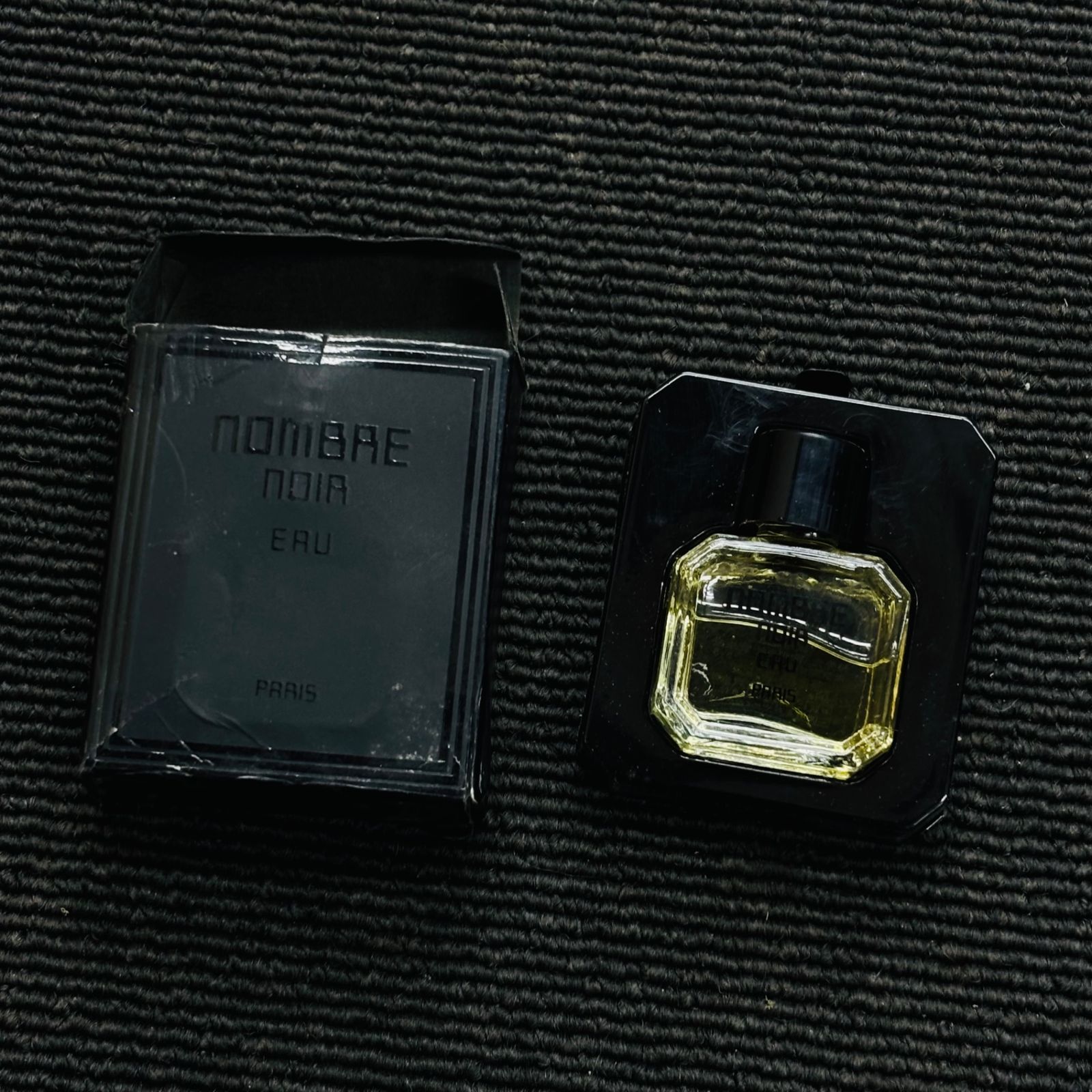NOMBRE NOIR ノンブルノワール オードパルファム 試用品 香水 箱付き