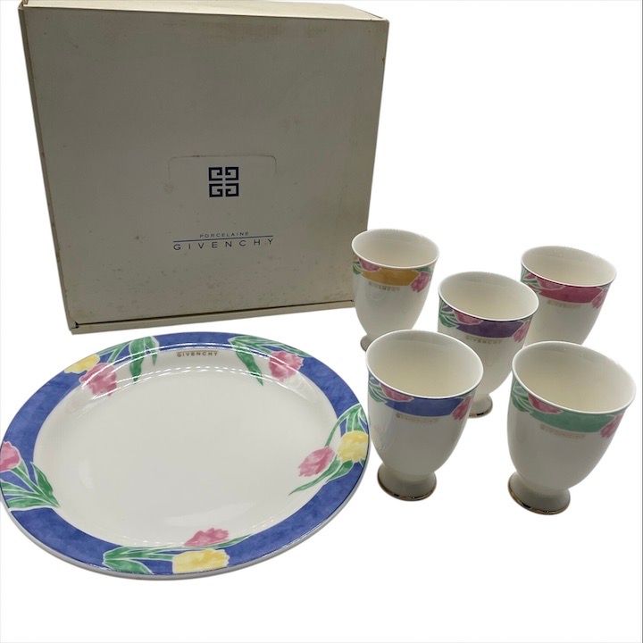 未使用品　GIVENCHY　食器セット 未使用品 GIVENCHY ジバンシィ 食器 セット 大皿 プレート フリー