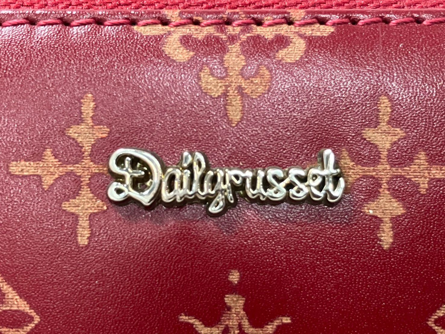 【値下げします！】russet ラシット ワインレッド　長財布【美品】 ラシット RUSSET 長財布 ウォレット 総柄 ラウンドファスナー 赤