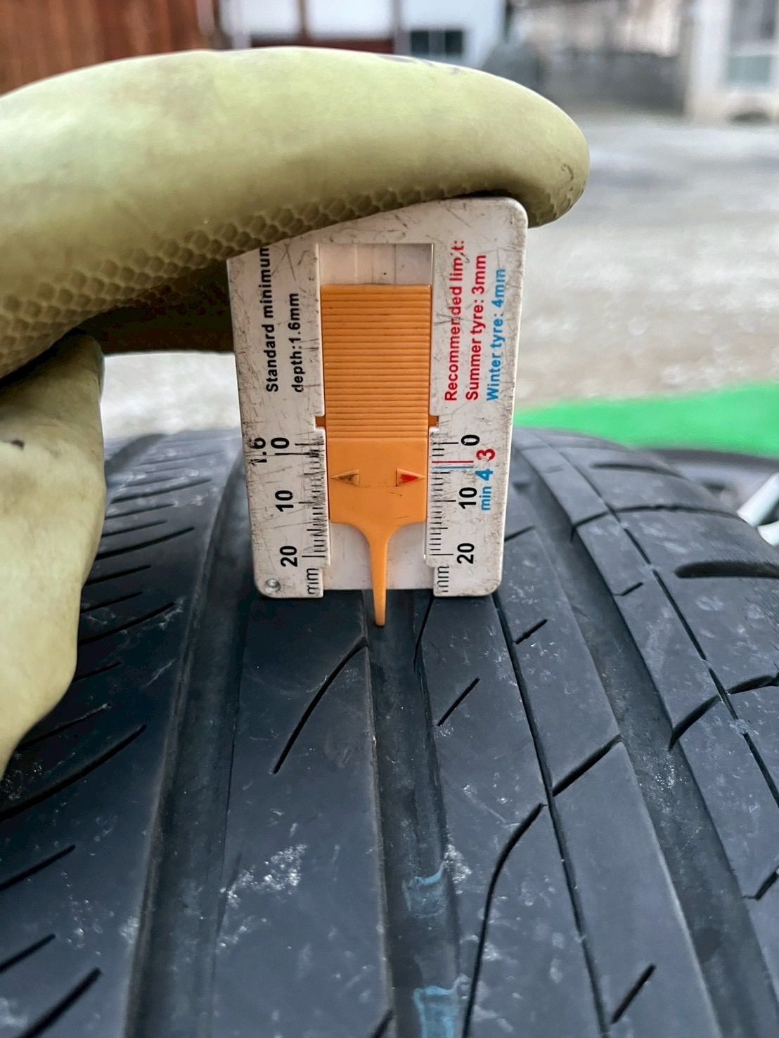 ラジアルタイヤ