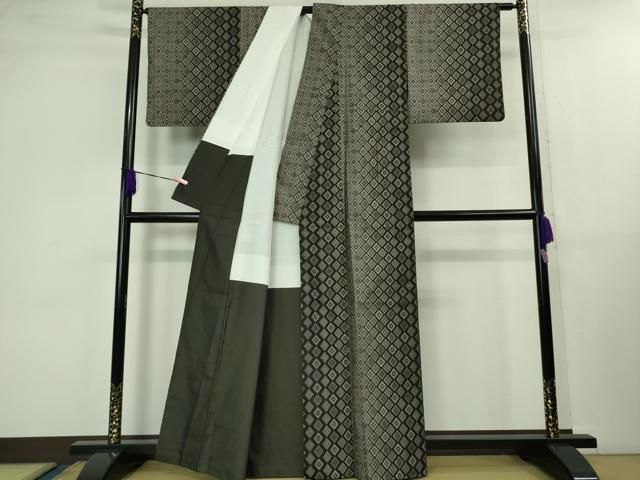 平和屋本店○極上 本場大島紬 12マルキ 窪田織物謹製 優粋 銀河の華