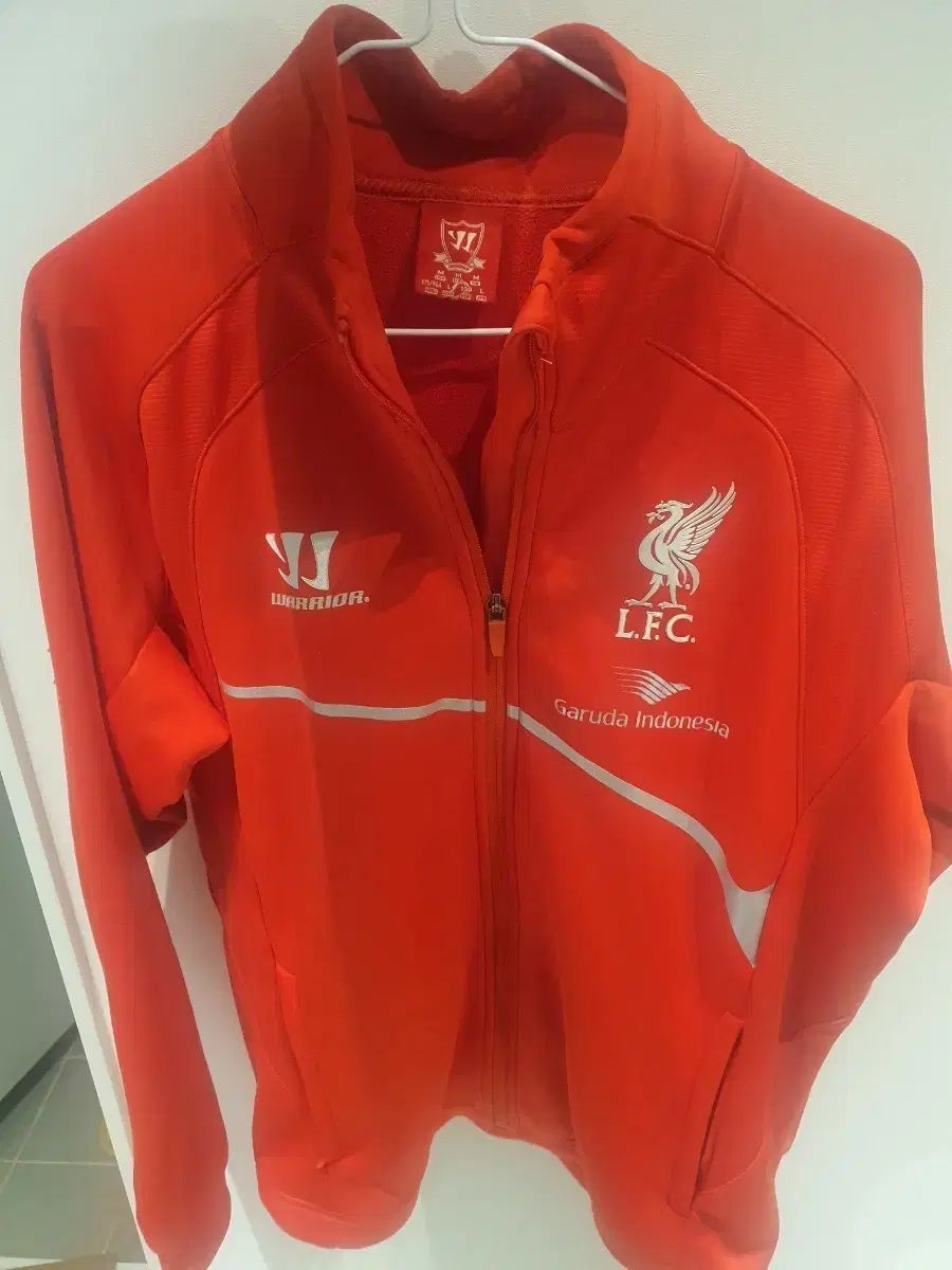 リヴァプール ウォーリアー冬 トラックジャージ