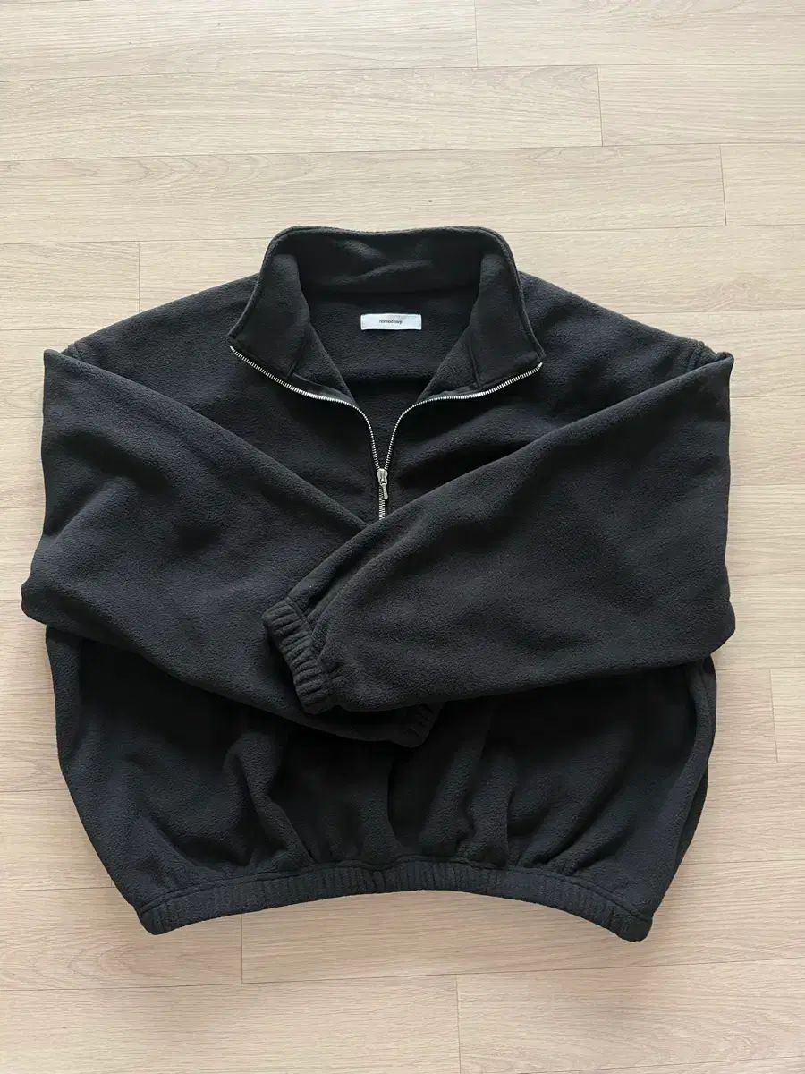 ノンノッド ハーフジップアップ ブラック