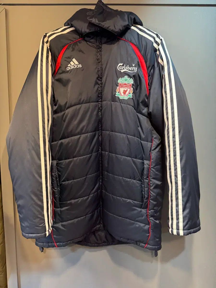 アディダス リヴァプール 06シーズン カールスバーグ ベンチ コート ジャケット