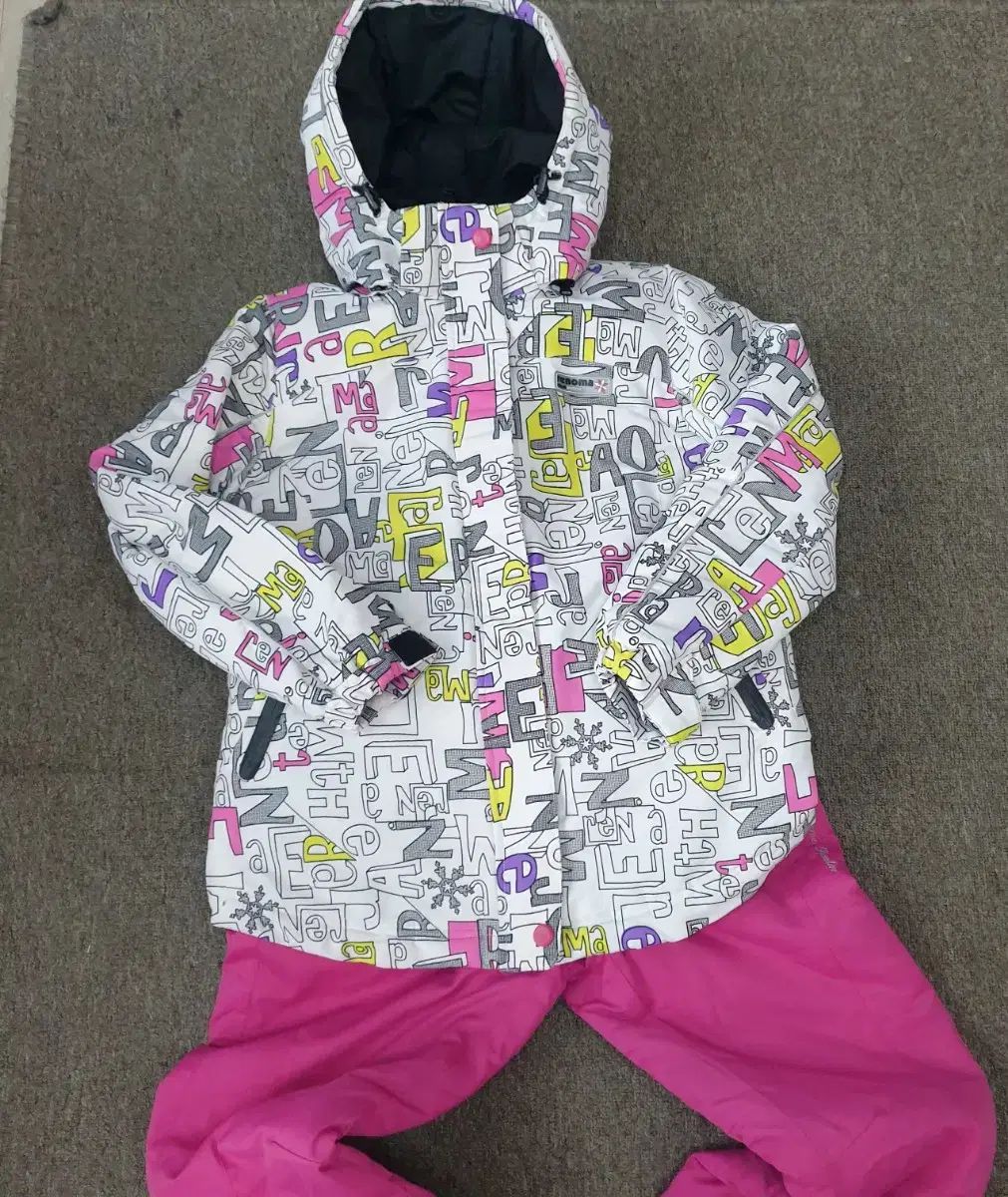デパート 女子児童 スキースーツ セット 150 160 きれいです で清潔です