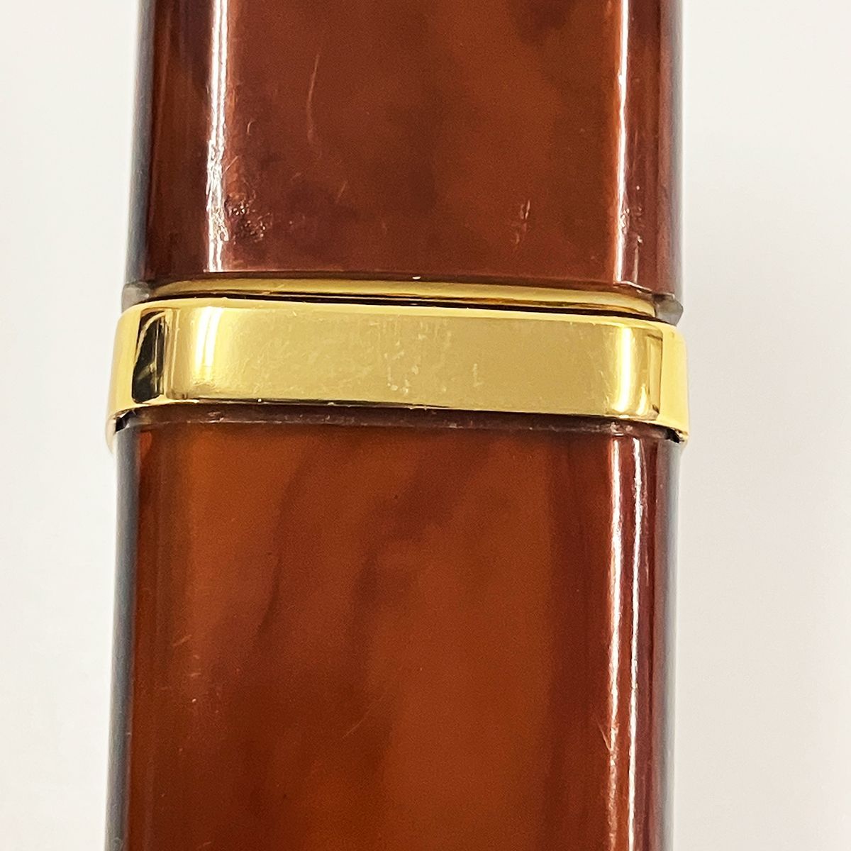 シャネル イヴサンローラン