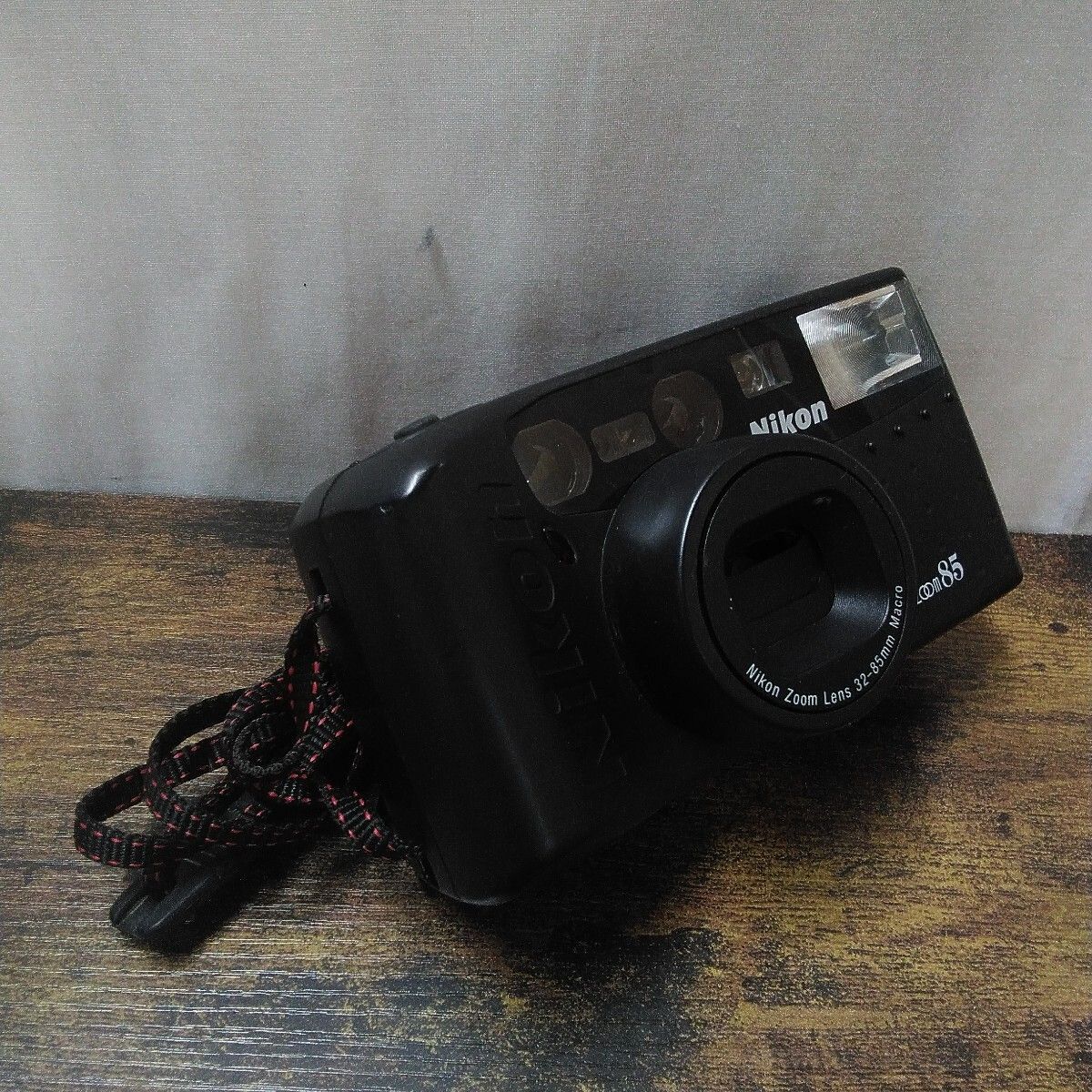 動作確認済・美品】Nikonフィルムカメラ TW Zoom85 動作確認済み