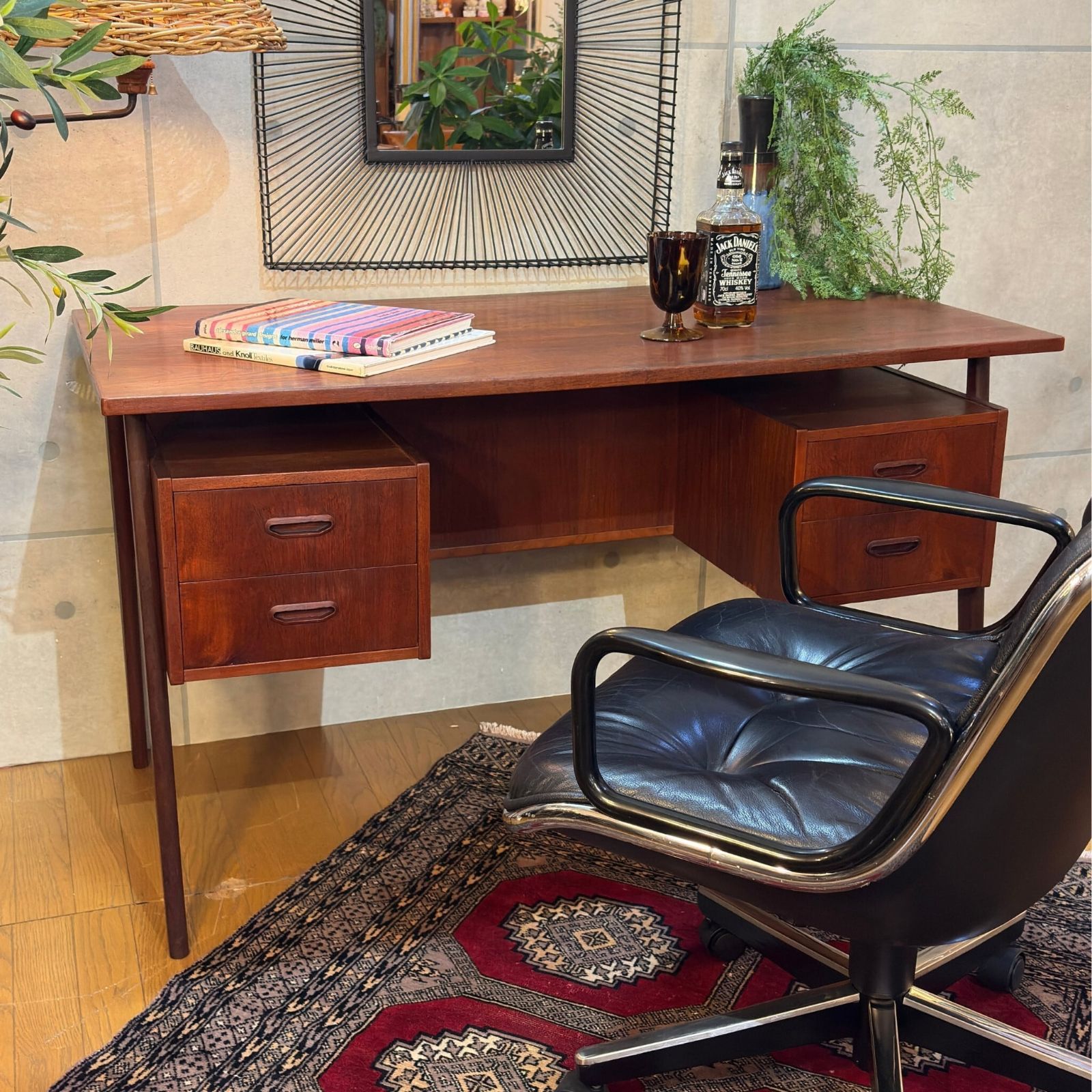 VINTAGE Tibergaard ティベルガード フローティングトップ パートナーデスク デンマーク 60 s チーク材 対面デスク 背面収納 両袖机 北欧ヴィンテージ Gunnar Nielsen