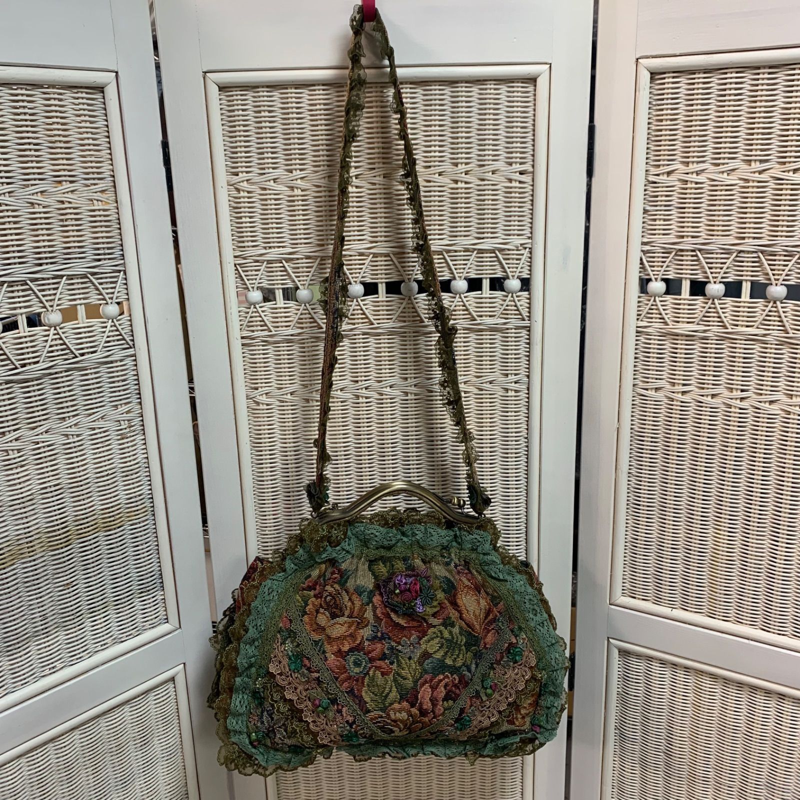 美品 chimaki 日本製 フリル レース 花 がま口 ショルダーバッグ
