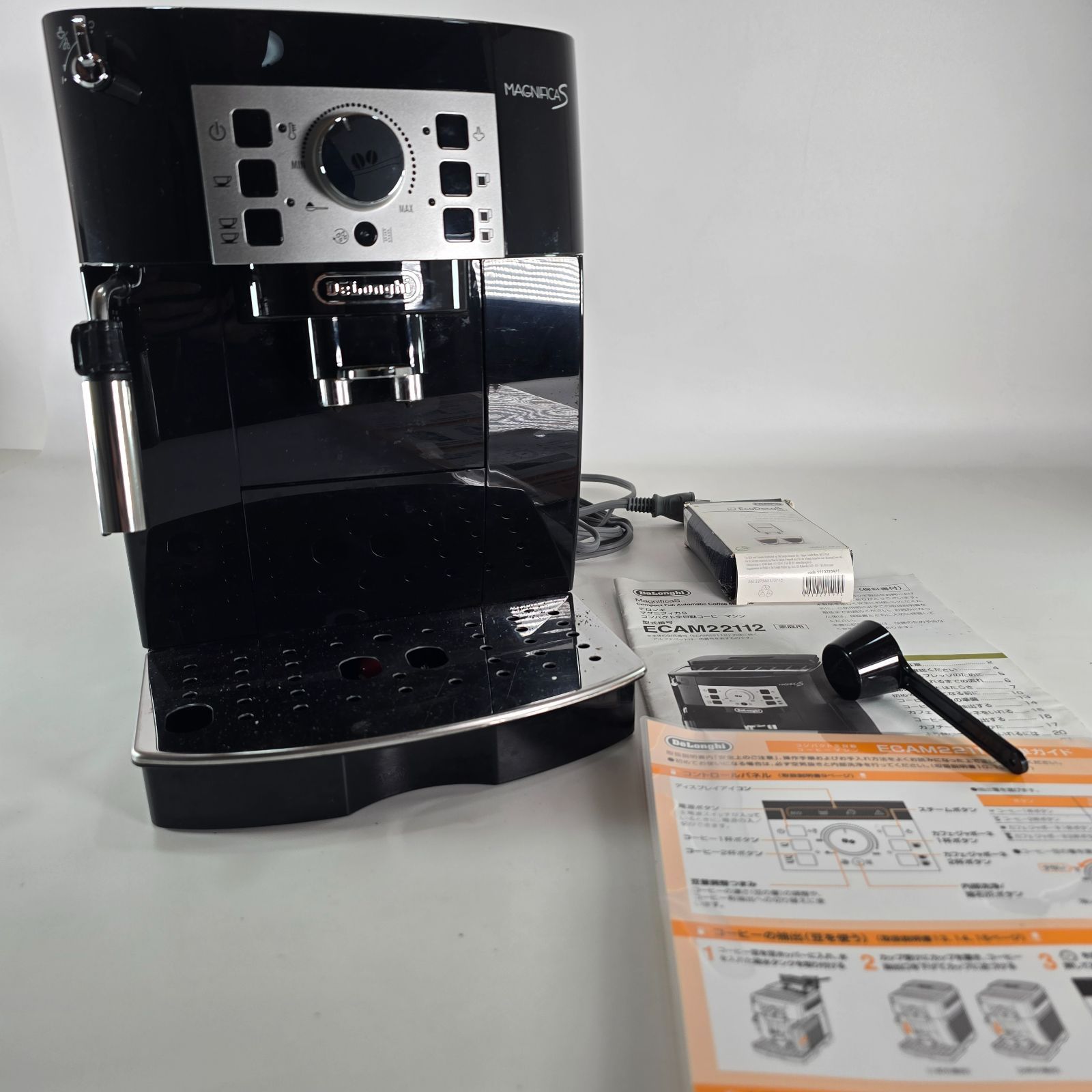 コーヒーマシン Delonghi デロンギ マグニフィ カS ブラック 全自動 全自動コーヒーマシン