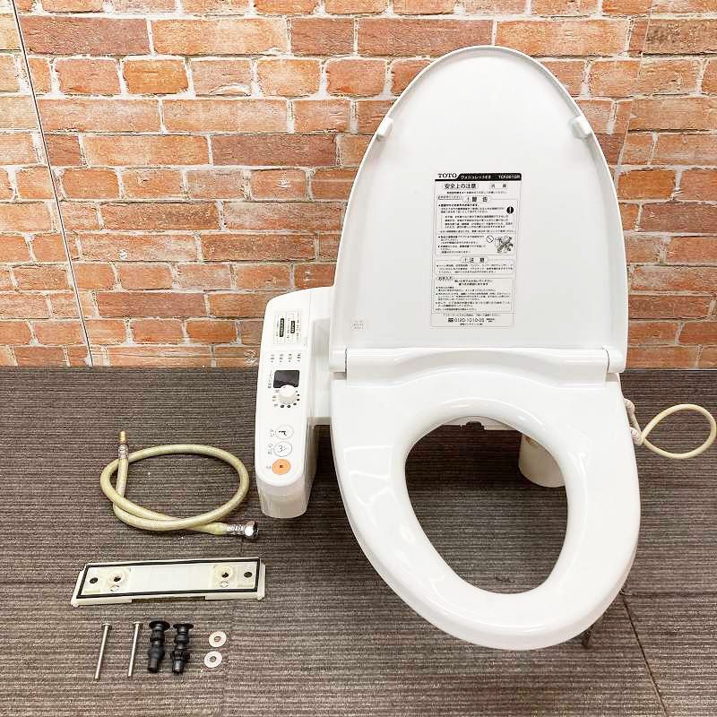 中古品】 TOTO 電気温水便座 ウォシュレット シャワートイレ