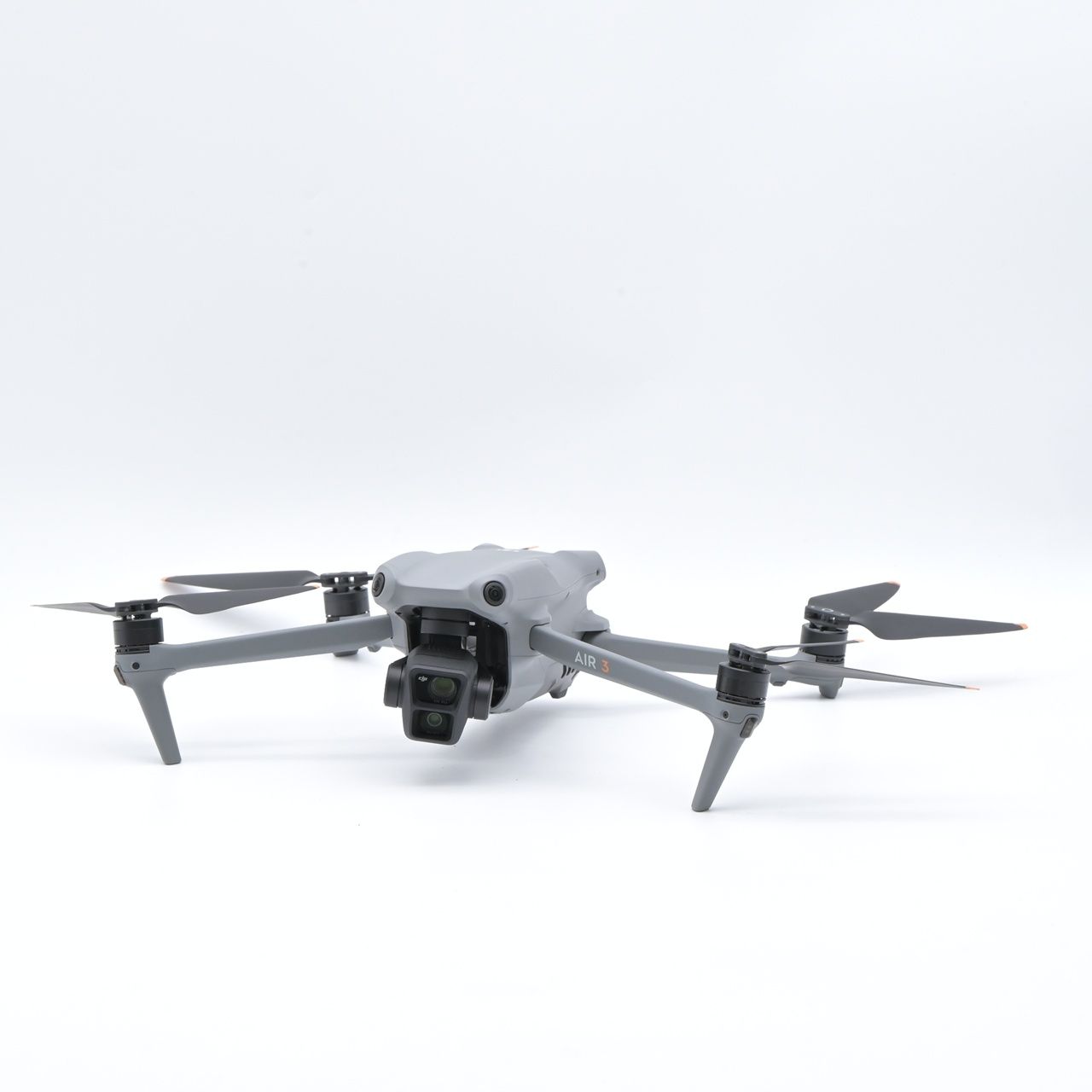 DJI ディージェーアイ Air 3 Fly More Combo ビデオカメラ