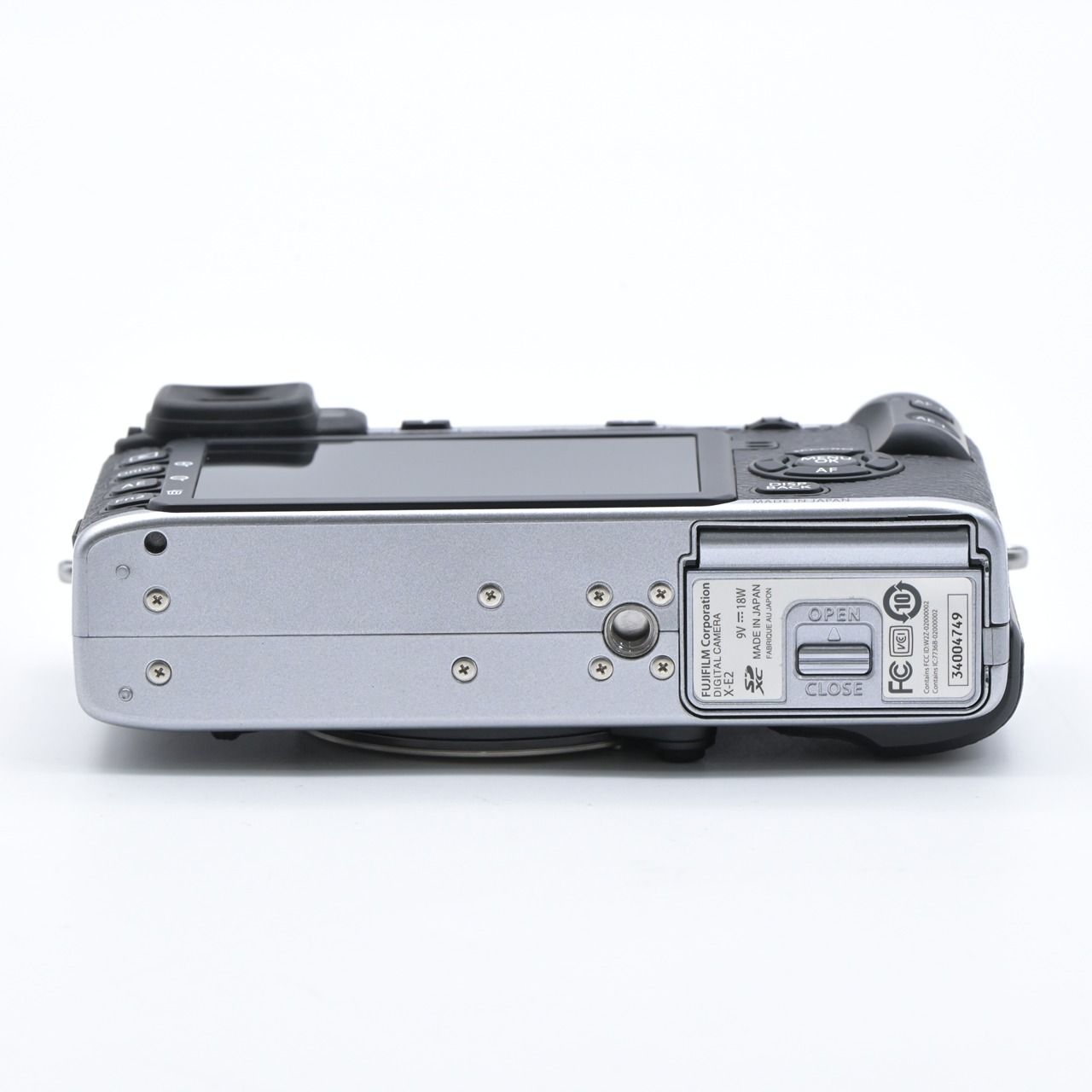 FUJIFILM フジフイルム X-E2 ボディ シルバー ミラーレス一眼レフ