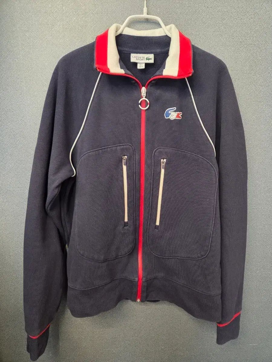 トニー・ジャー TOM-YUM-GOONG アクションフィギュア 1/6