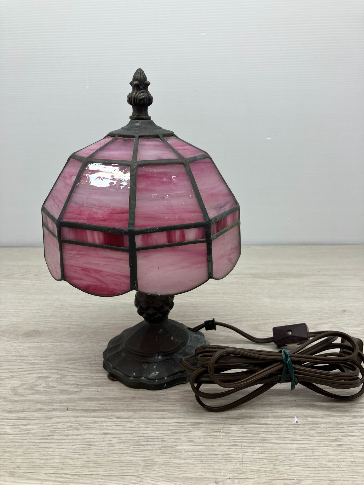 通電 済み ステンドグラスランプ ミルキーピンク C 12 57 T