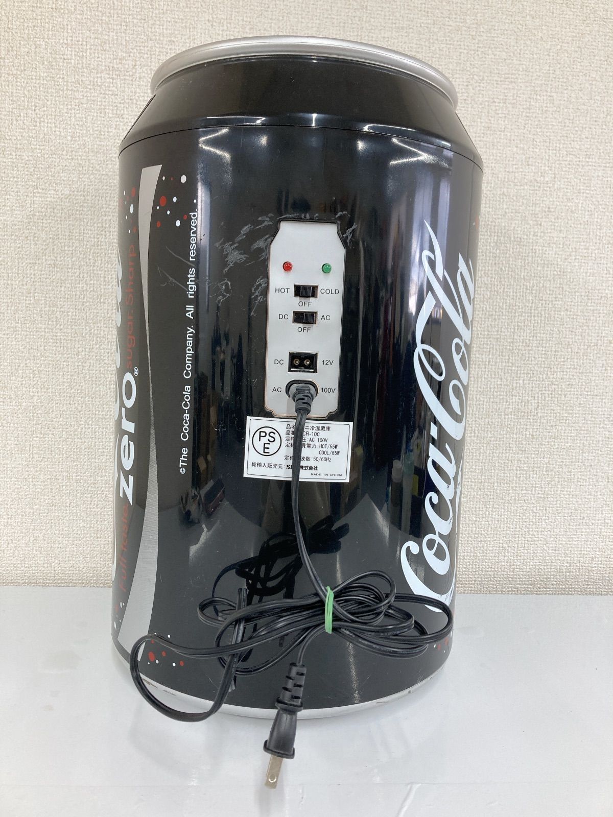 コカコーラ　小型　冷蔵庫　保温保冷　ブラック　缶型 コカコーラ 小型 冷蔵庫 保温保冷 ブラック 缶型 コカコーラ 小型