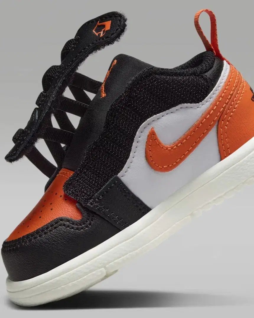 ナイキキッズ ジョーダン1 ロー アル ト キッズスニーカー