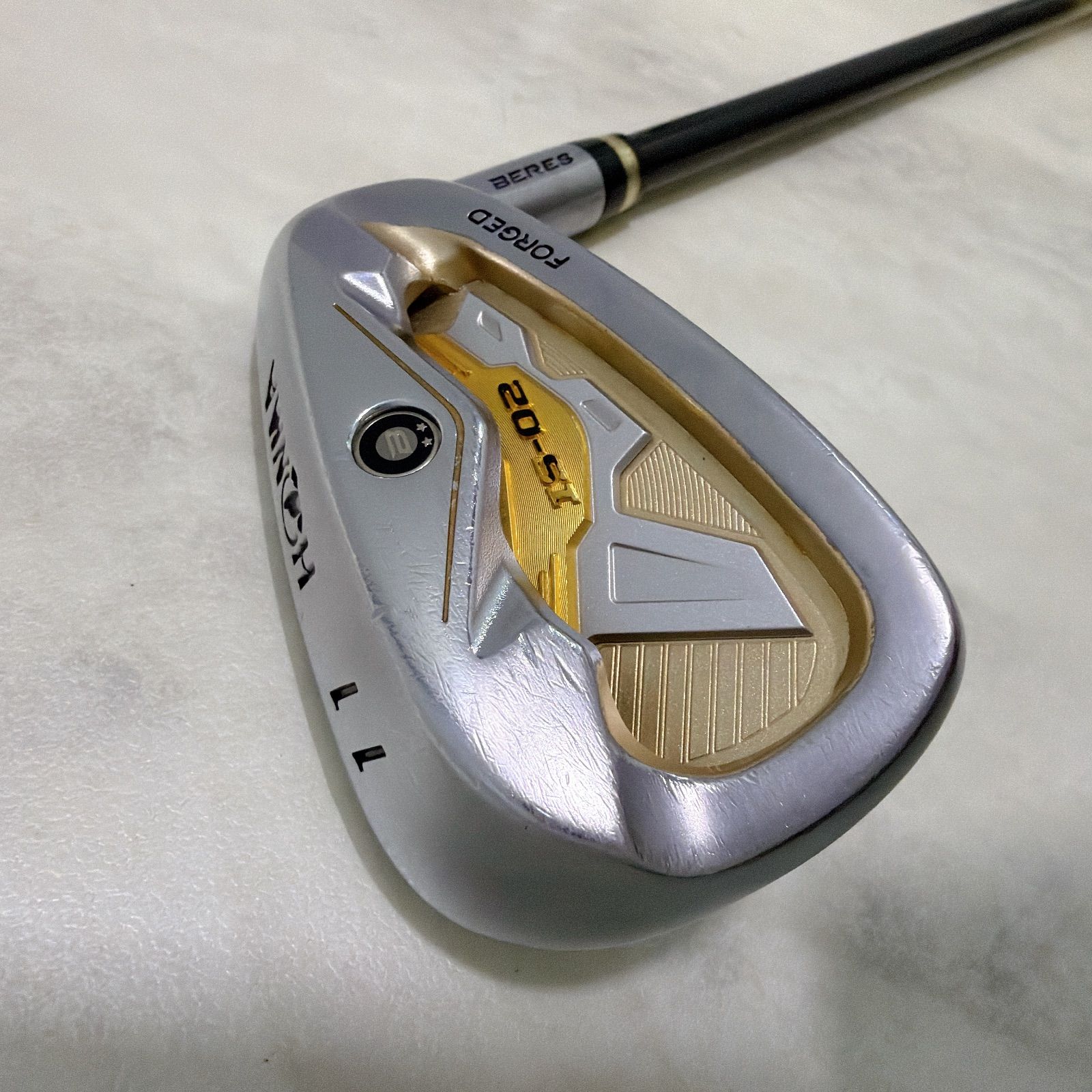 8910 HONMA BERES IS-02 2スター 6本セット 右利き R 新品グリップ 高級 HONMA BERES IS-02 星2スター 純正カーボン 2S