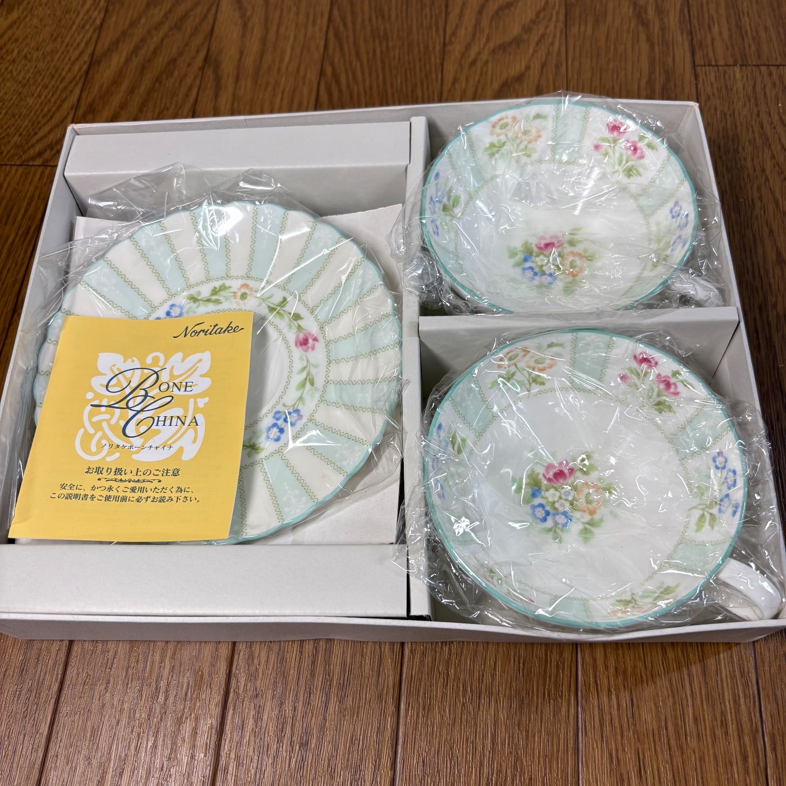 ノリタケ フロローラ カップ ソーサー 2客